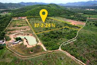 ที่ดิน ประจวบคีรีขันธ์ : ขายที่ดิน 38 ไร่ วิวสวย ติดเขา ต.หนองพลับ อ.หัวหิน (2,500 บาท/ตรว.)
