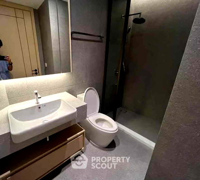 คอนโดให้เช่า : คอนโด 2-ห้องนอน ที่ อารมณ์ วงศ์อมาตย์ ใกล้ ปราสาทสัจธรรม (ID 2720876)