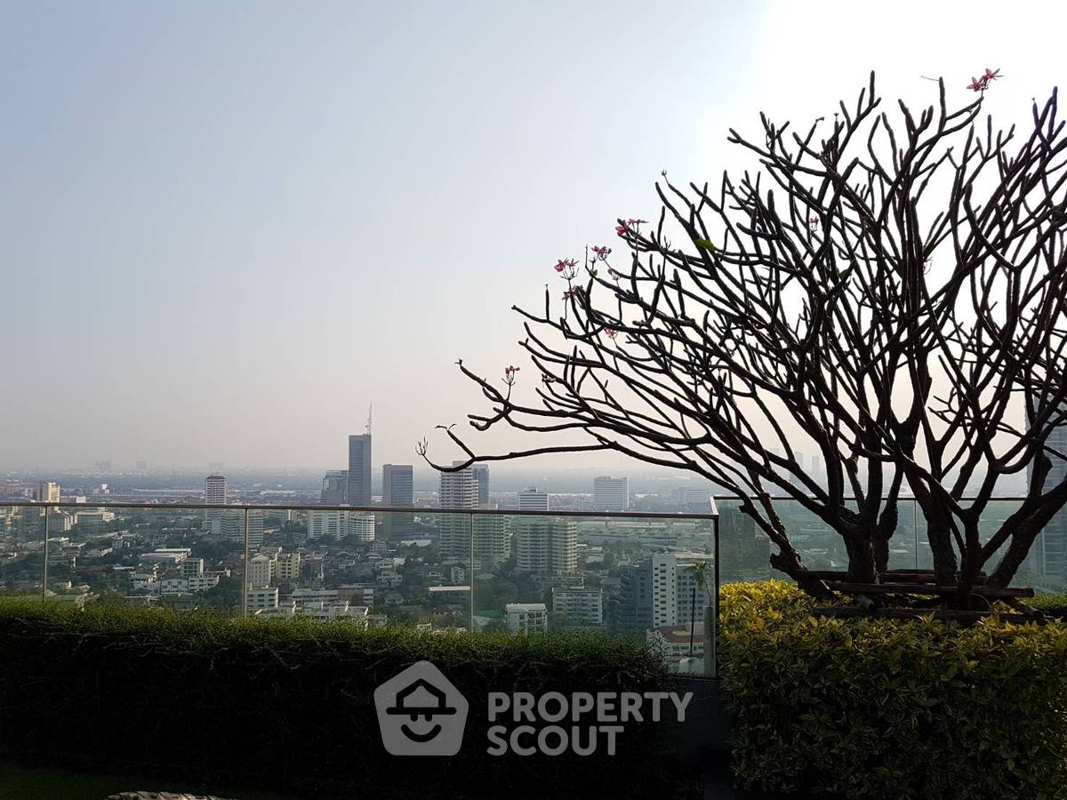 รูป คอนโด 2-ห้องนอน ที่ ดิ แอดเดรส สุขุมวิท 28 ใกล้ BTS พร้อมพงษ์ (ID 511069) - รูปที่ 5/5