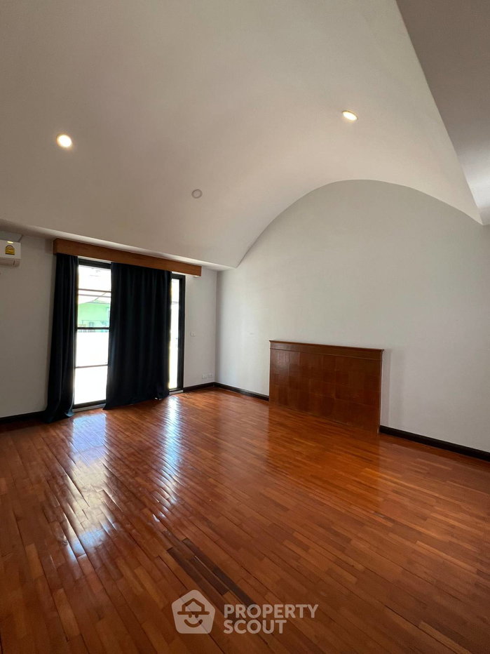 รูป บ้าน 4-ห้องนอน ใกล้ ARL รามคำแหง (ID 2781442) - รูปที่ 2/13