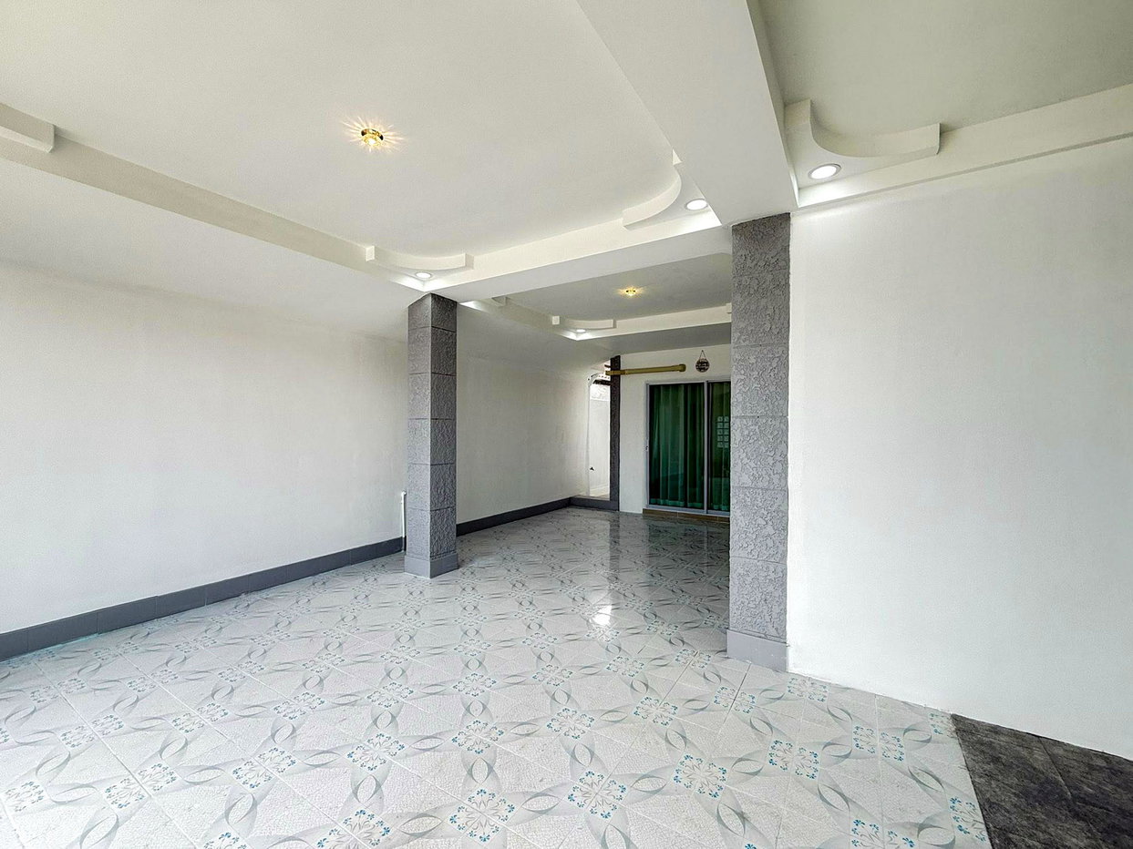 รูป 3 Bedroom House for Sale in East Pattaya - รูปที่ 2/16