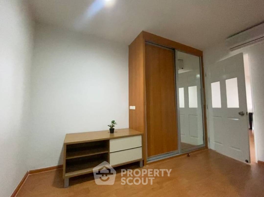 รูป คอนโด 2-ห้องนอน ที่ เดอะวอเตอร์ฟอร์ด ไดมอน ทาวเวอร์ สุขุมวิท ใกล้ BTS พร้อมพงษ์ (ID 1368291) - รูปที่ 8/9