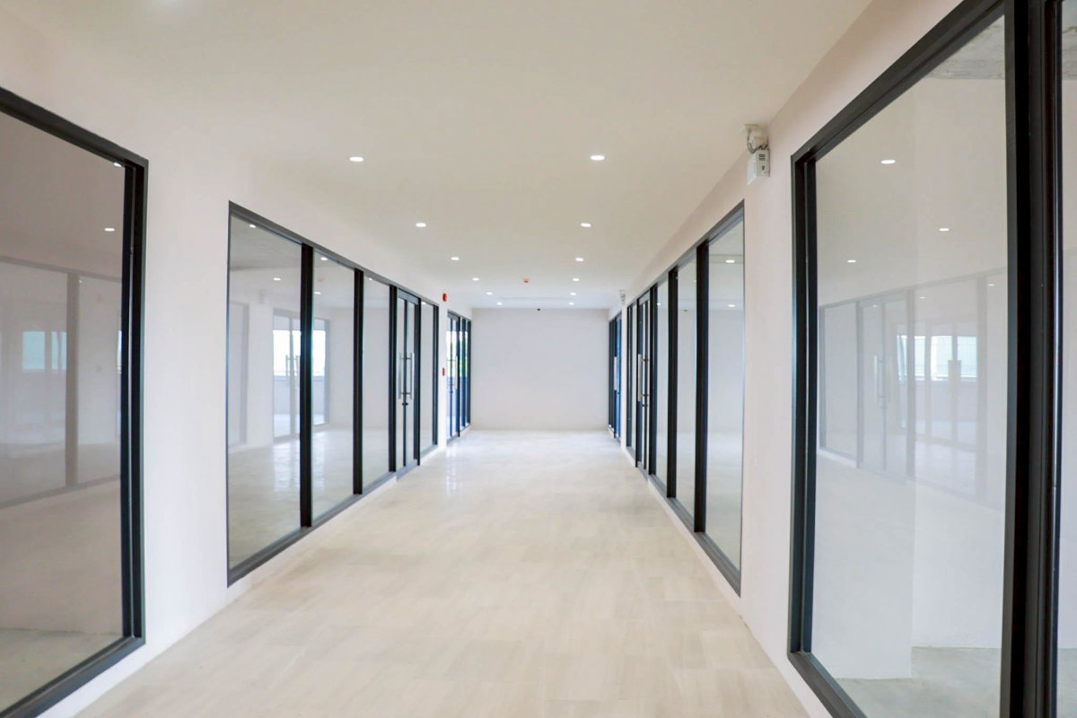 รูป Office ให้เช่า Lifespace ศรีราชา ชลบุรี ทำเลดี ใกล้นิคมอุตสาหกรรมปิ่นทอง - รูปที่ 4/8