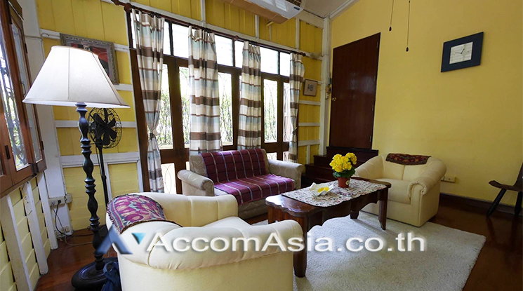รูป 🔼🔽 AccomA 📩 Pet friendly 4 BR House in Khwaeng Sam Sen Nai (99199) - รูปที่ 1/16