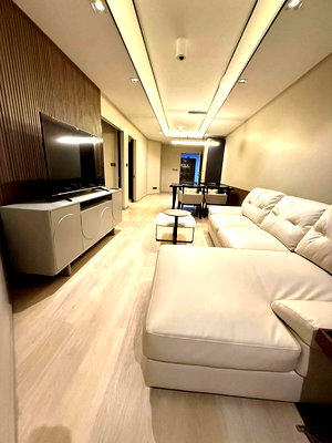 ขายคอนโด : ขายคอนโดพร้อมผู้เช่า Witthyu Complex 93 ตารางเมตร 2 ห้องนอน ถนนเพชรบุรีตัดใหม่ เขตราชเวที กรุงเทพ