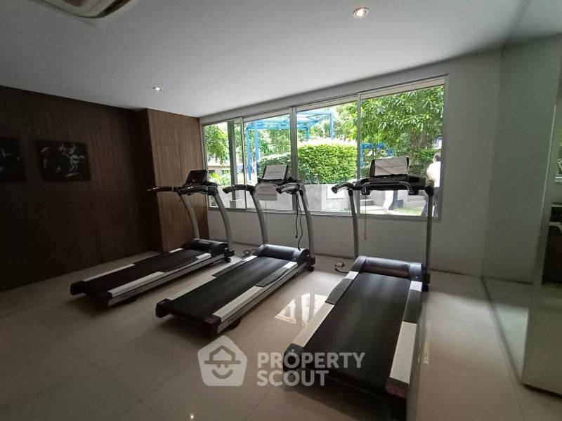 picture Studio Condo at Plum Condo Laemchabang close to Laem Chabang (ID 1064582) - 5/8