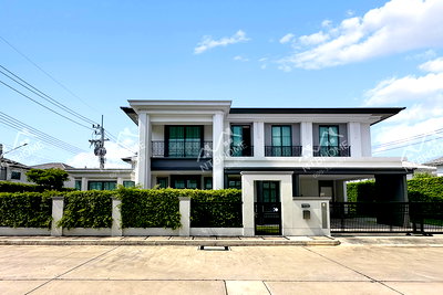 ขายบ้านเดี่ยว : เศรษฐสิริ กรุงเทพ – ปทุมธานี แปลงมุม พร้อมอยู่ ใกล้ทางด่วนศรีสมาน