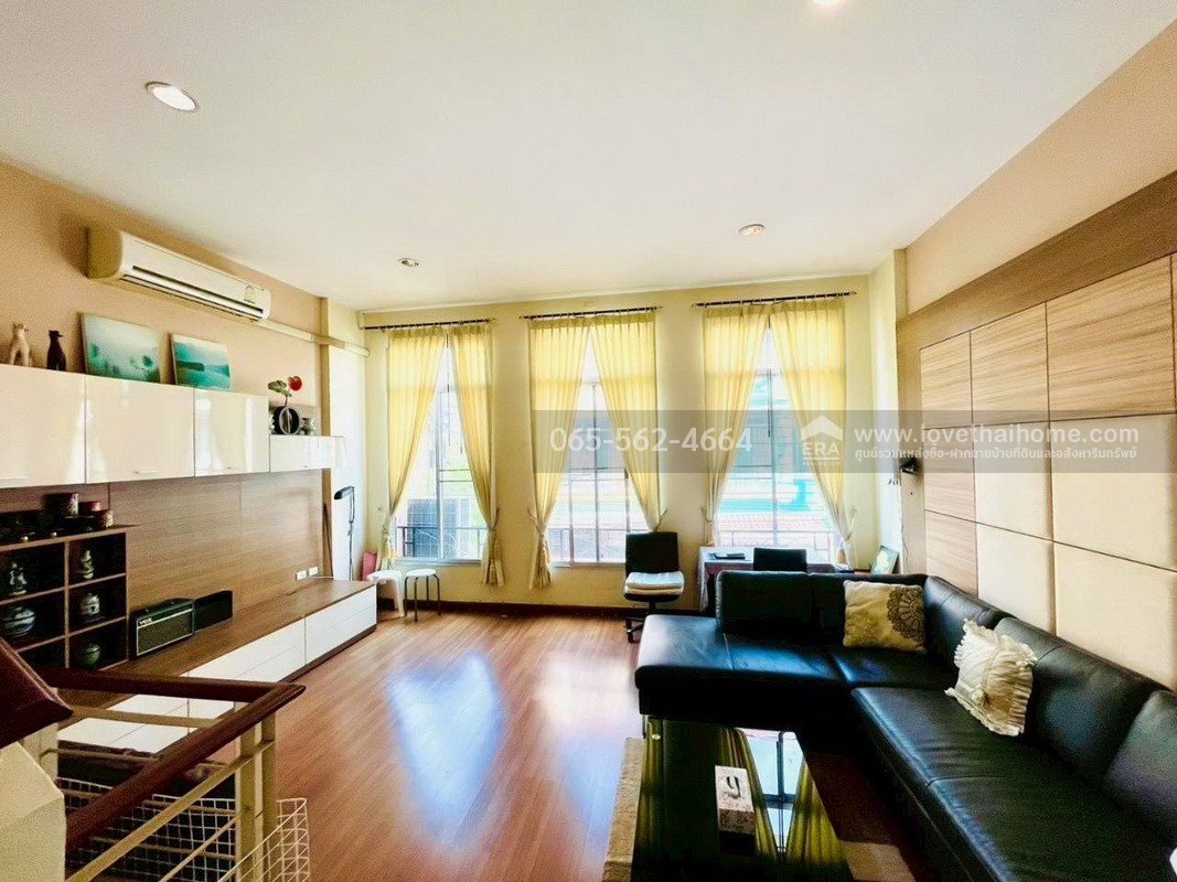 รูป ทาวน์โฮม 3 ชั้น หมู่บ้านกลางเมือง บริติช ทาวน์ ศรีนครินทร์ ซ.ศรีด่าน24 ศรีนครินทร์ พื้นที่ 20.8 ตรว. สวยพร้อมอยู่ - รูปที่ 13/24