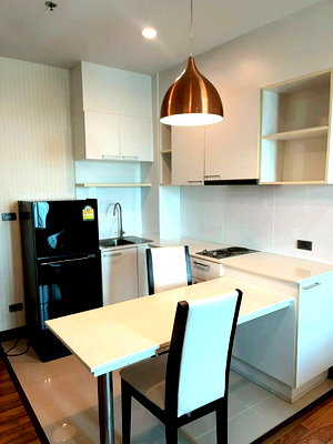 คอนโด รพ.กรุงเทพหาดใหญ่ : ขายด่วน คอนโด The Rise Residence 1 ห้องนอนขนาด 35 ตร.ม. ชั้น 8 ทิศใต้ ขาย 1.95 ล้านบาท 