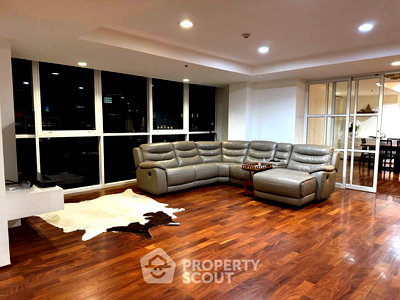 คอนโด BTS ชิดลม : คอนโด 3-ห้องนอน ที่ เออร์บานา หลังสวน คอนโดมิเนียม ใกล้ BTS ราชดำริ (ID 2776788)