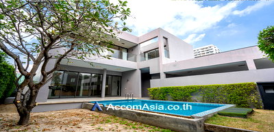 เช่าบ้านเดี่ยว รพ.วิมุต-เทพธารินทร์ พระราม 4 : 🔼🔽 AccomA 📩 Private Swimming Pool 4 BR House in Phra Khanong (13001299)