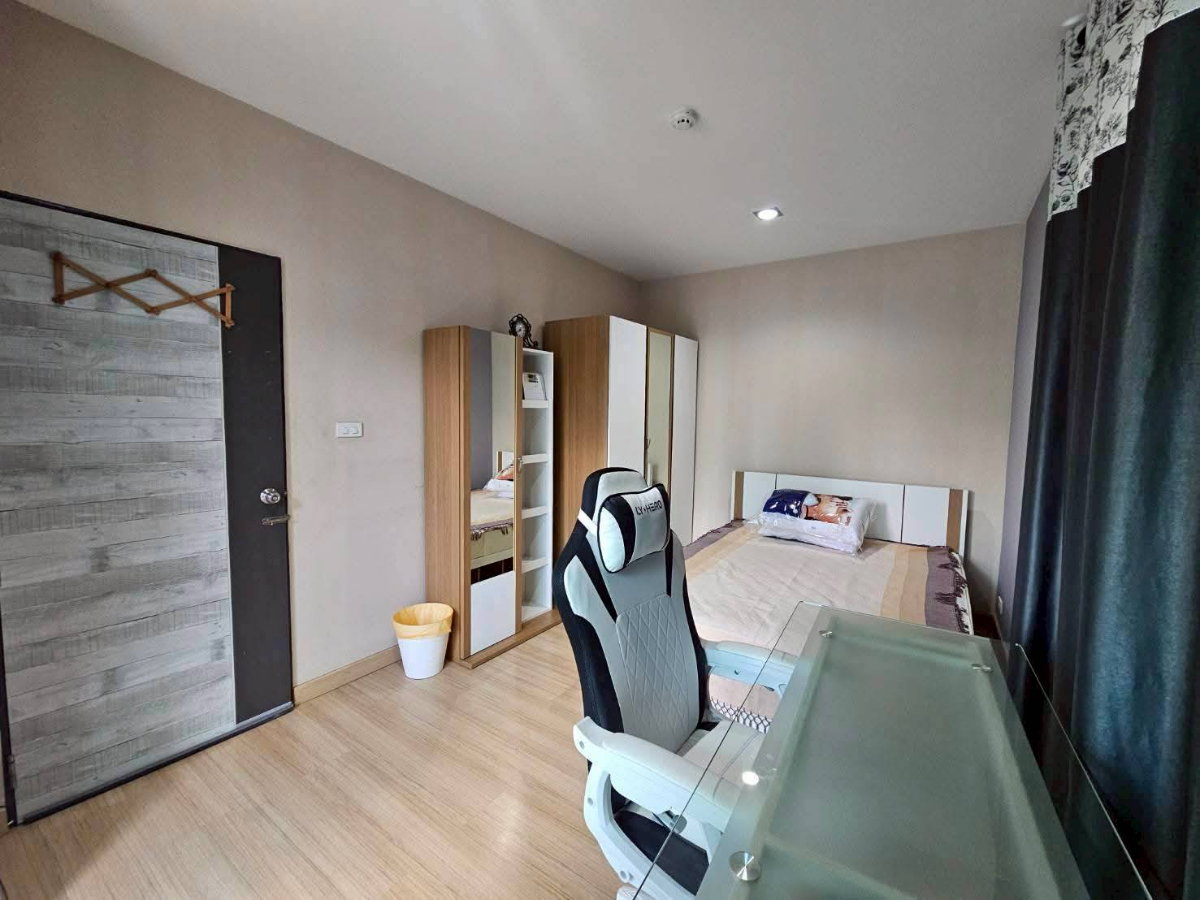 รูป คอนโดวันพลัสบิสสิเนส ปาร์ค1 ห้องหัวมุม ค่าเช่า 10000 บาท/เดือน  - รูปที่ 8/15