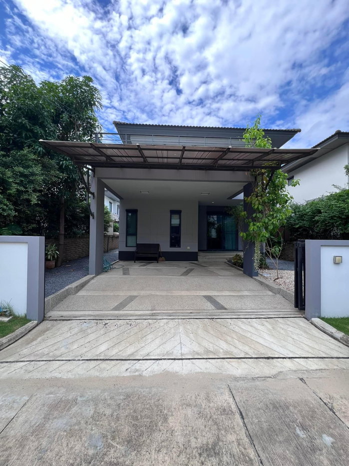 รูป AB05496 - Burasiri Wongwaen - Onnut : PanAsiaInternationalSchool  - รูปที่ 2/7