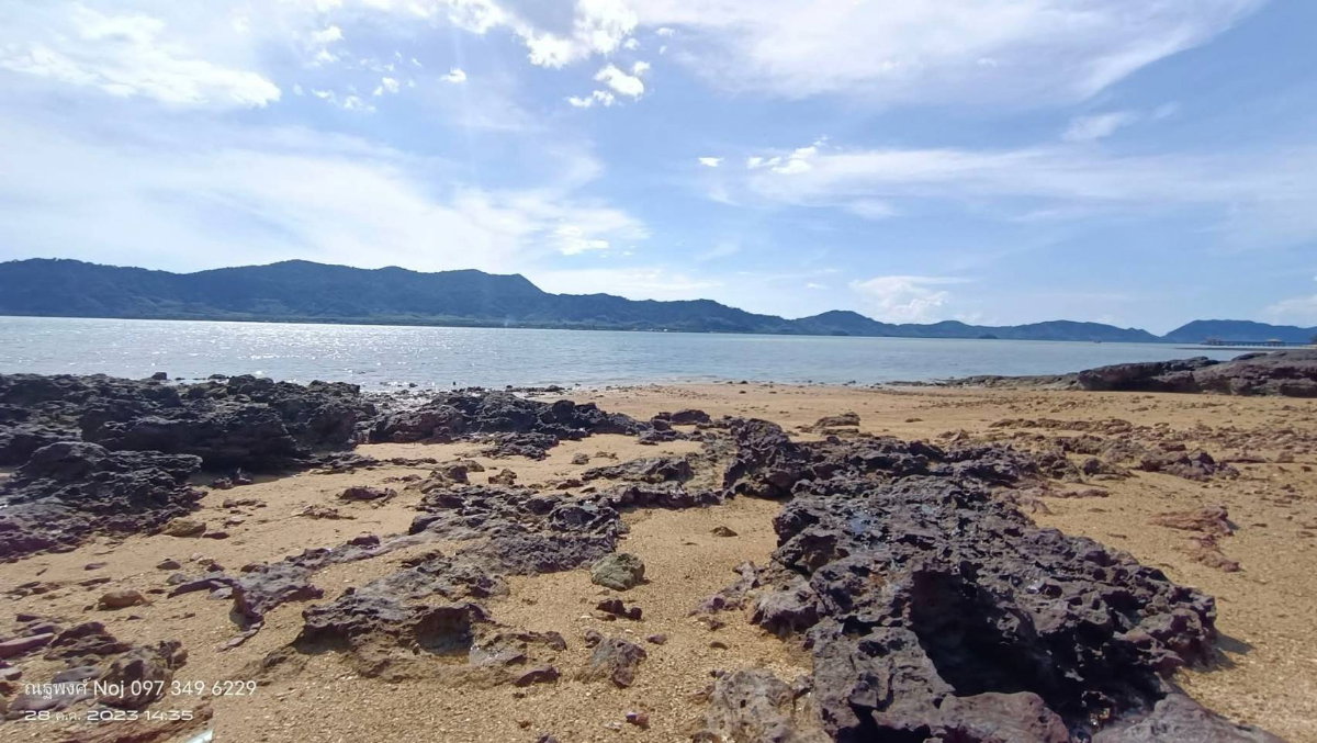 รูป ขายที่ดินเกาะปอ 7 ไร่ ติดชายหาดส่วนตัว ตำบลศาลาด่าน อำเภอเกาะลันตา จังหวัดกระบี่ 81150 - รูปที่ 4/15