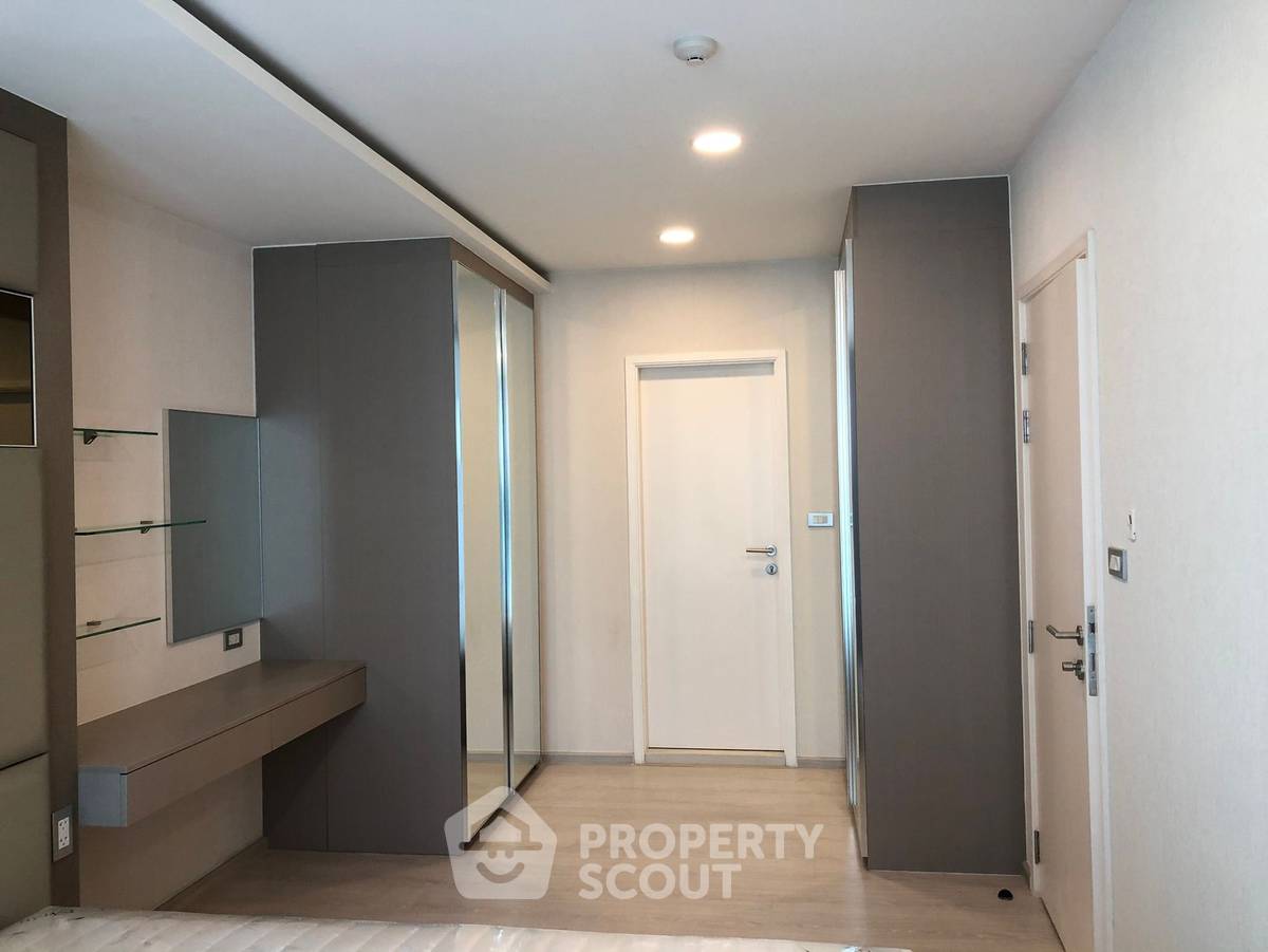 picture 2-BR Condo at Vtara 36 near BTS Thong Lor (ID 1144095) - 3/16