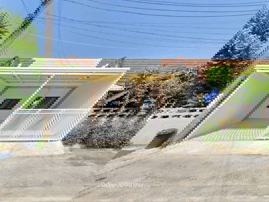 รูป ขายทาวน์เฮาส์ชั้นเดียวบัวทองเคหะ ไทรน้อย 19 ตร.ว. ต้นสายรถเมล์ แต่งใหม่ฟรีเฟอร์ฯ ฟรีโอน - รูปที่ 1/18