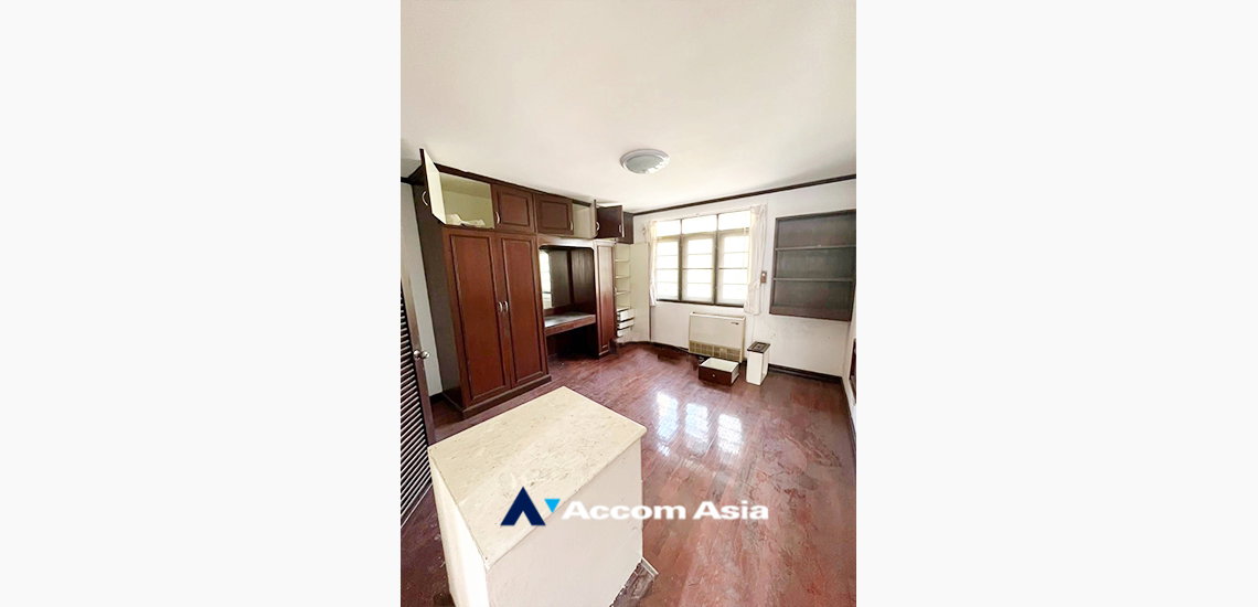 picture 🔼🔽 AccomA 📩  3 BR Townhouse in  Lumphini (AA30203) - 7/18
