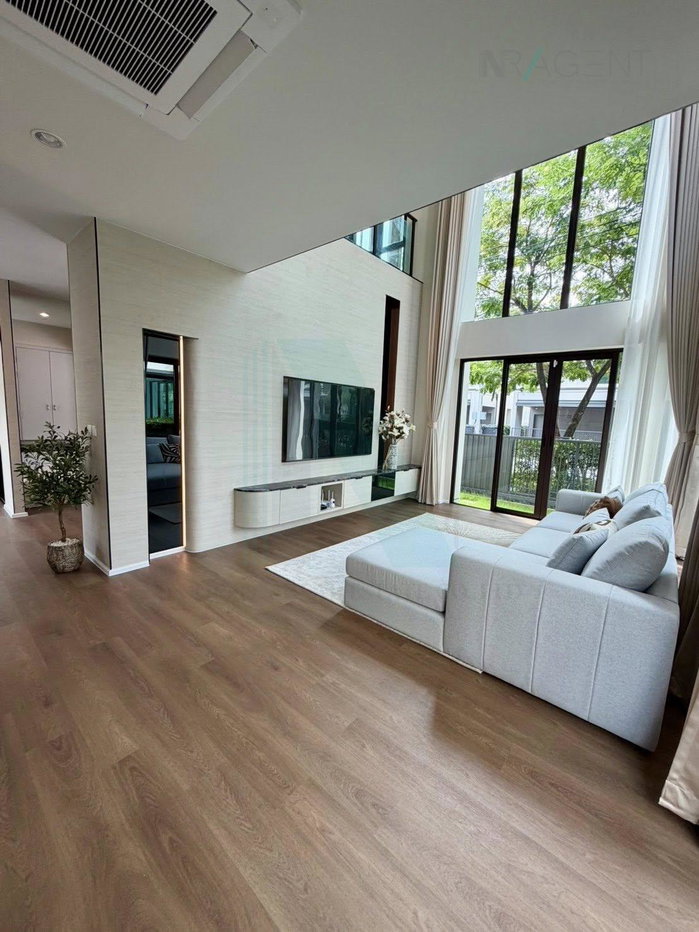 รูป 📌 ให้เช่าบ้านเดี่ยว 2 ชั้น วีวัลดี บางนา 4 ห้องนอน 5 ห้องน้ำ - รูปที่ 2/8