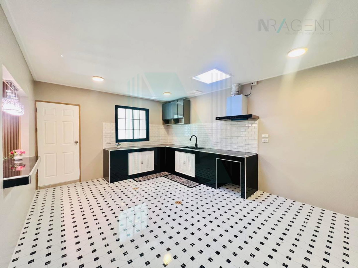 รูป 📌 ขายบ้านแฝด โครงการ บ้านเกร็ดแก้ว 5 2 ชั้น 4 ห้องนอน 3 ห้องน้ำ - รูปที่ 4/8