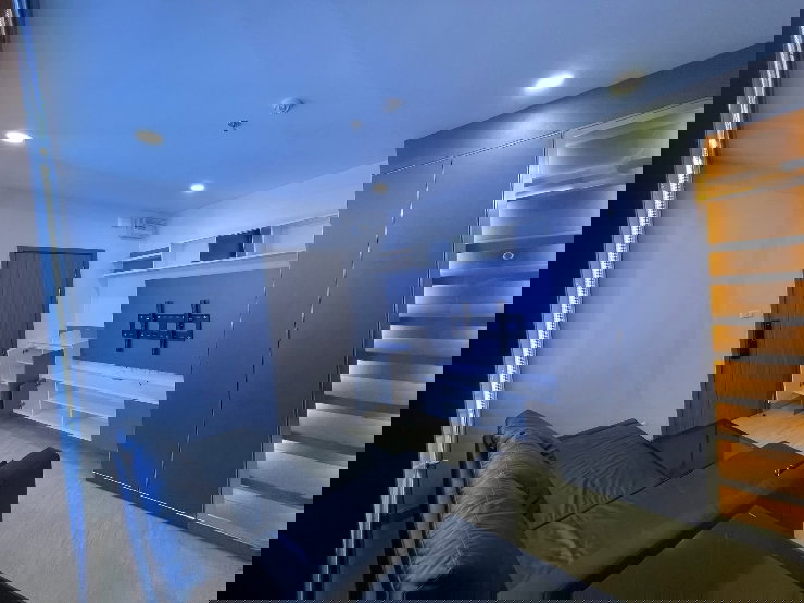 รูป ✨ ห้องใหญ่ วิวสูง ชั้น 26 เฟอร์ครบ พร้อมอยู่ ใกล้ MRT แค่ 3 นาที! - รูปที่ 1/13