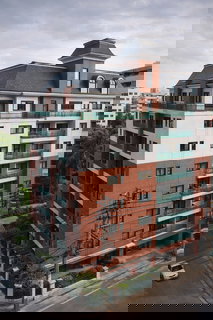 ขายคอนโดเก่า low rise  ห้องใหญ่ 135.48 ตร.ม. ทำเล ซอยศูนย์วิจัย พระมเก้า เพชรบุรีตัดใหม่