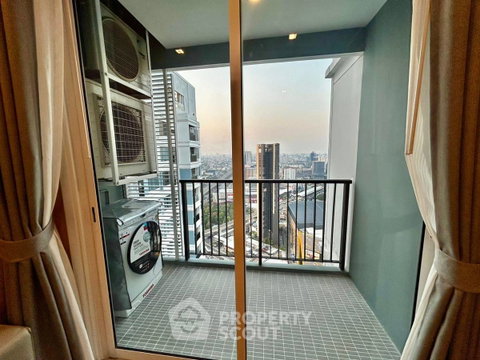 1-BR Condo at The Saint Residences near MRT Phahon Yothin (ID 2783712)