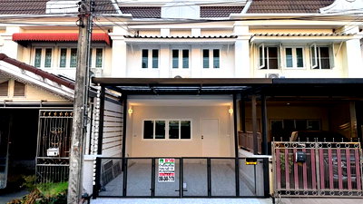 ทาวน์โฮม กรุงเทพมหานคร : ขายด่วน ทฮ 2 ชั้น 3 ห้องนอน รีโนเวทใหม่ทั้งหมด หมู่บ้าน ดิเอ็กคลูซีฟ เฉลิมพระเกียรติ ร.9 ซอย72 ใกล้วงแหวนกาญจนาภิเษก, สนามบินสุวรรณภูมิ (Gant-285)