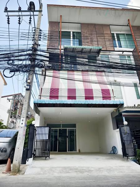 ขายทาวน์โฮม : 📌 ขายทาวน์โฮม โครงการ ดิ แอททิคไลท์ แจ้งวัฒนะ 3 ชั้น 4 ห้องนอน 3 ห้องน้ำ