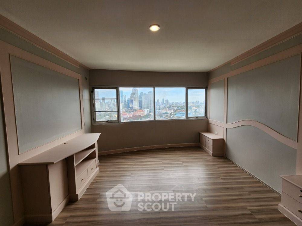 รูป คอนโด 4-ห้องนอน ที่ สายชล แมนชั่น ใกล้ BTS สะพานตากสิน (ID 985387) - รูปที่ 4/17