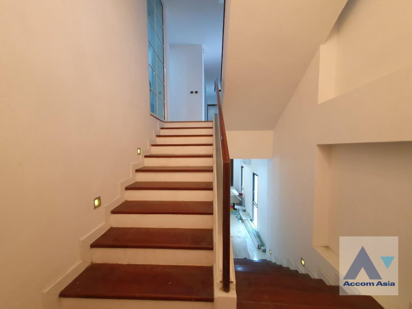รูป 🔼🔽 AccomA 📩 Newly renovated,Fully Furnished,Big Balcony 3 BR House in Khlong Tan Nuea (AA35536) - รูปที่ 7/20