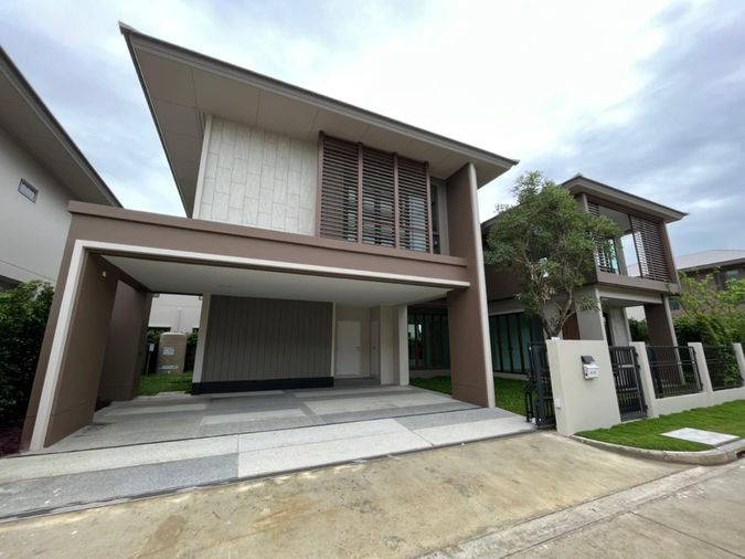 4-bed house for sale, 300 sqm, 75 sq wah, BURASIRI KRUNGTHEPKREETHA
