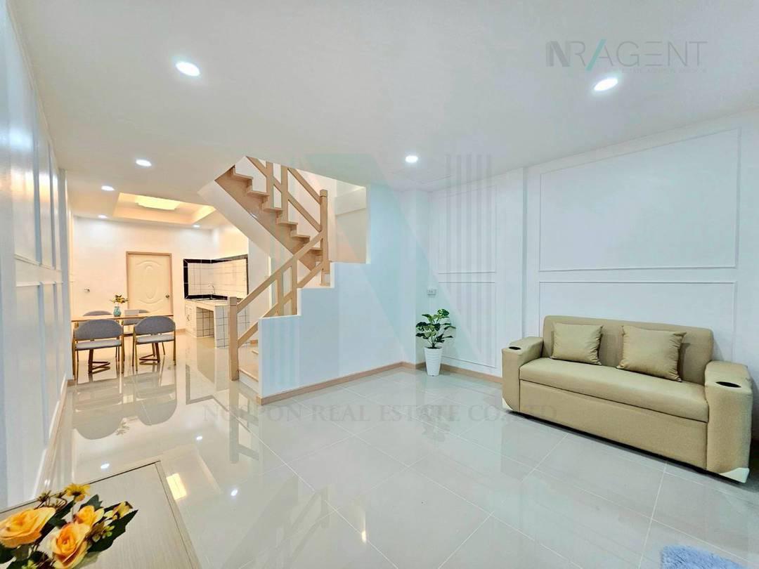 รูป 📌 ขายทาวน์เฮาส์ โครงการ ดิเอมเมอรัลด์ พาร์ค 2 2 ชั้น 3 ห้องนอน 2 ห้องน้ำ - รูปที่ 3/8