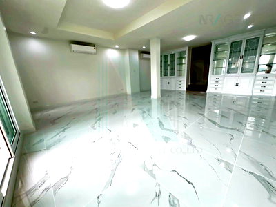 Townhouses for rent Big C Extra Rama 4 : 📌 For Rent 5-story Townhouse YENAKART RESIDENCE 4 bedroom 6 bathroom