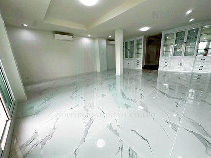 รูปภาพ 📌 For Rent 5-story Townhouse YENAKART RESIDENCE 4 bedroom 6 bathroom