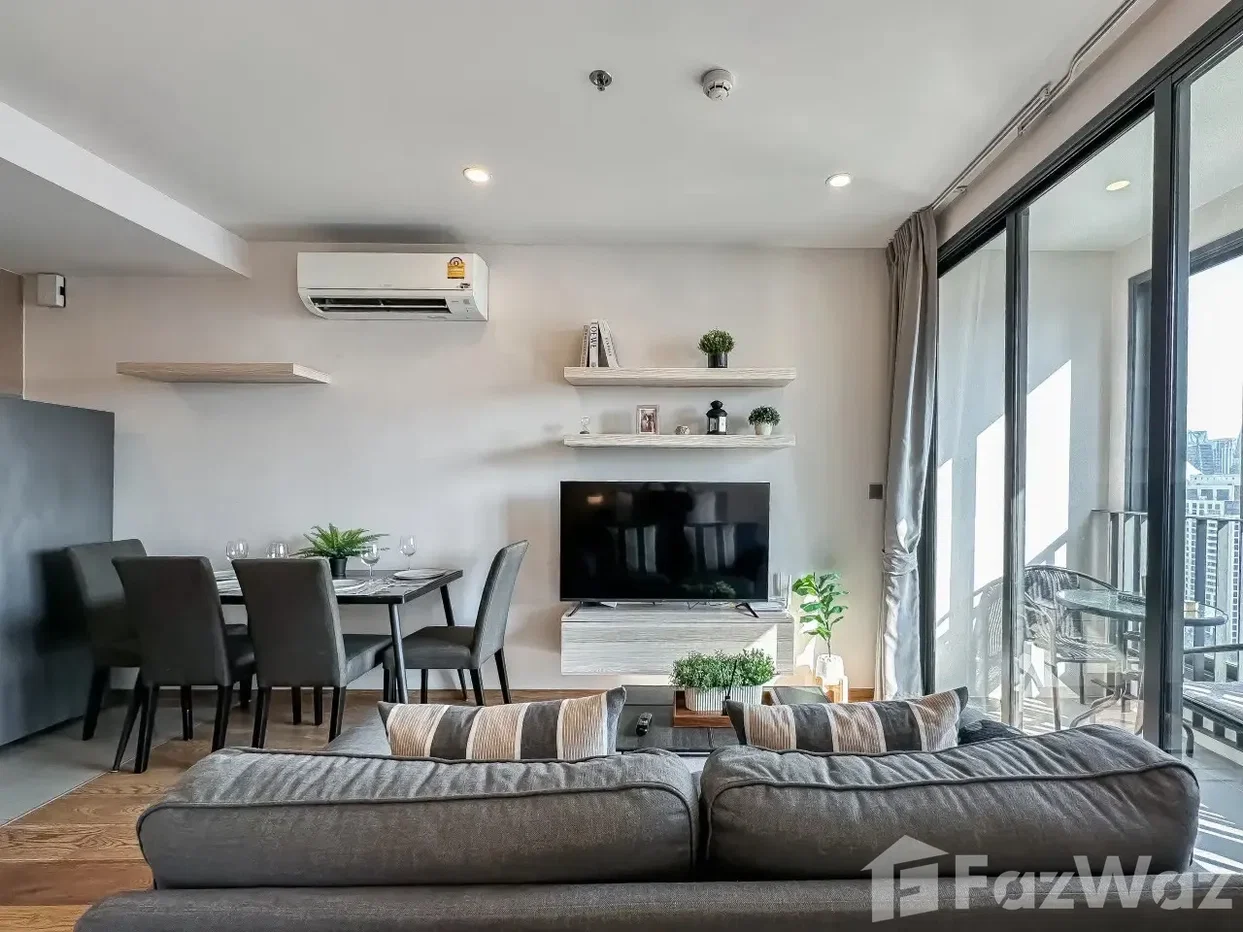 picture Q Chidlom 1BR 6166113 - 7/11