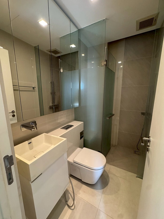 picture The Saint Residences for rent. - 3/18