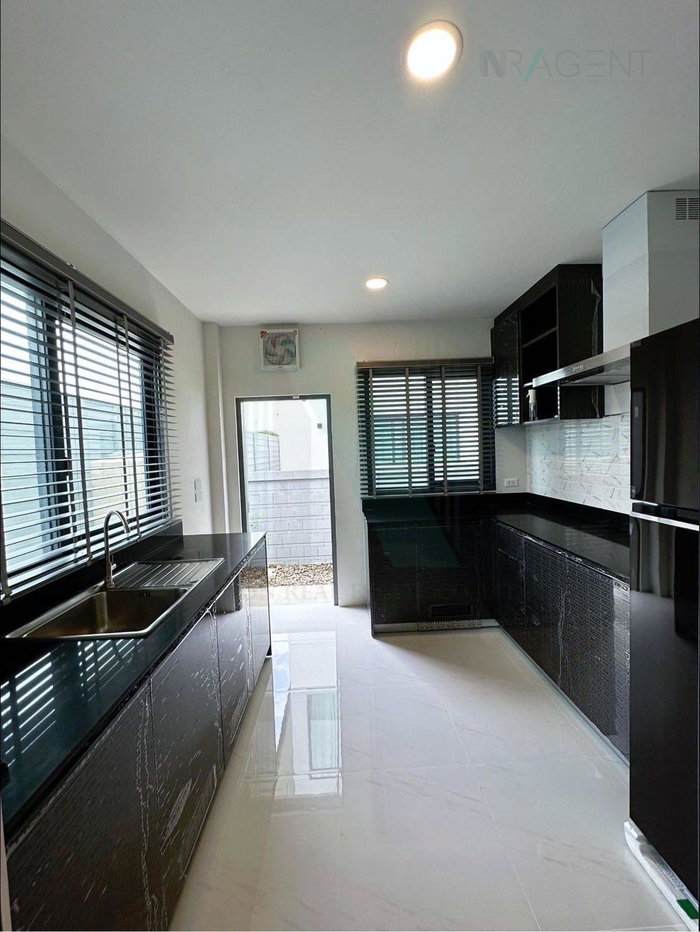 รูป 📌 ให้เช่าบ้านเดี่ยว 2 ชั้น เดอะ ซิตี้ บางนา 4 ห้องนอน 5 ห้องน้ำ - รูปที่ 4/8