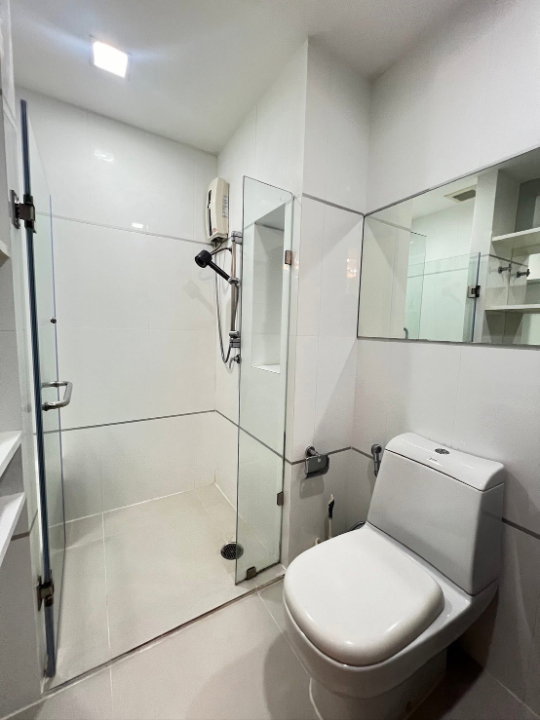 picture Thru                        Thonglor  - 12/13