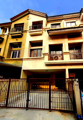 ทาวน์โฮม กรุงเทพมหานคร : 📌 ขายทาวน์โฮม โครงการ บ้านกลางเมือง รัชดา-เหม่งจ๋าย 1 3 ชั้น 3 ห้องนอน 4 ห้องน้ำ