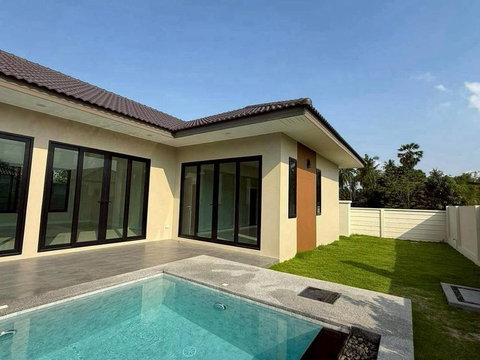 Single house for sale in Garden Ville 9, Pattaya. Good location, quiet and peaceful.
