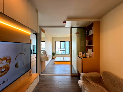 Condos for rent : Room for rent Regent Home Wutthakat 