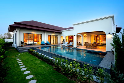 Houses for sale Hua Hin Market Village : Perfect as a private residence, luxury holiday home in Hua Hin Black Mountain