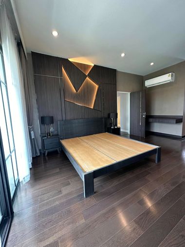 4-bed house for sale, 226 sqm, 81 sq wah, Setthasiri Pattanakarn