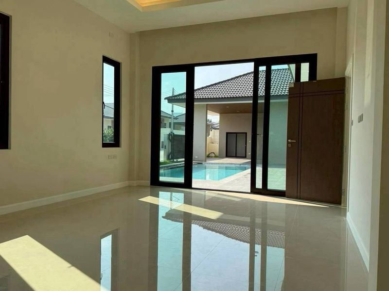 รูป ขายบ้านเดี่ยว หมู่บ้านการ์เด้นวิลล์ 9 พัทยา ทำเลดี เงียบสงบ - รูปที่ 4/9