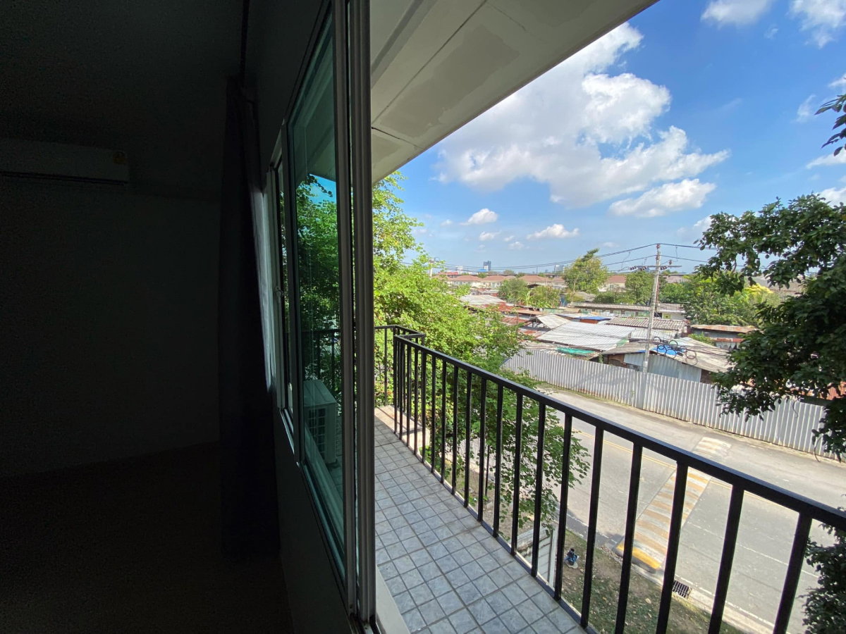 รูป UV01760 - Villette City  Pattanakarn : BTS Phra Khanong - รูปที่ 30/52