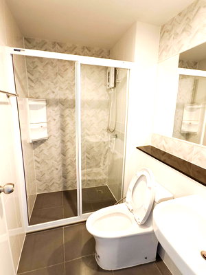 Condos for rent : 💥For Rent 🎏Regent Home Bangna, Brand New Condo, New Building, Brand New Unit 🔥10,000/month🔥 🚝Near BTS Bangna and BITEC 📐500 meters from BTS