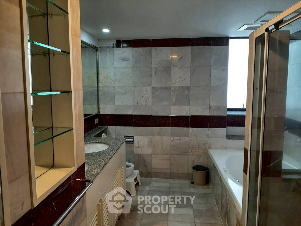 รูป คอนโด 3-ห้องนอน ที่ เพรสซิเดนท์ ปาร์ค คอนโดมิเนี่ยม ใกล้ MRT ศูนย์การประชุมแห่งชาติสิริกิติ์ (ID 2781955) - รูปที่ 10/17