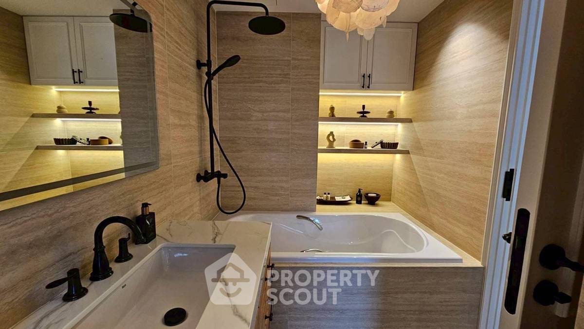 picture 3-BR Condo at D.S. Tower 2 Sukhumvit 39 Condominium near MRT Sukhumvit (ID 2783709) - 9/17