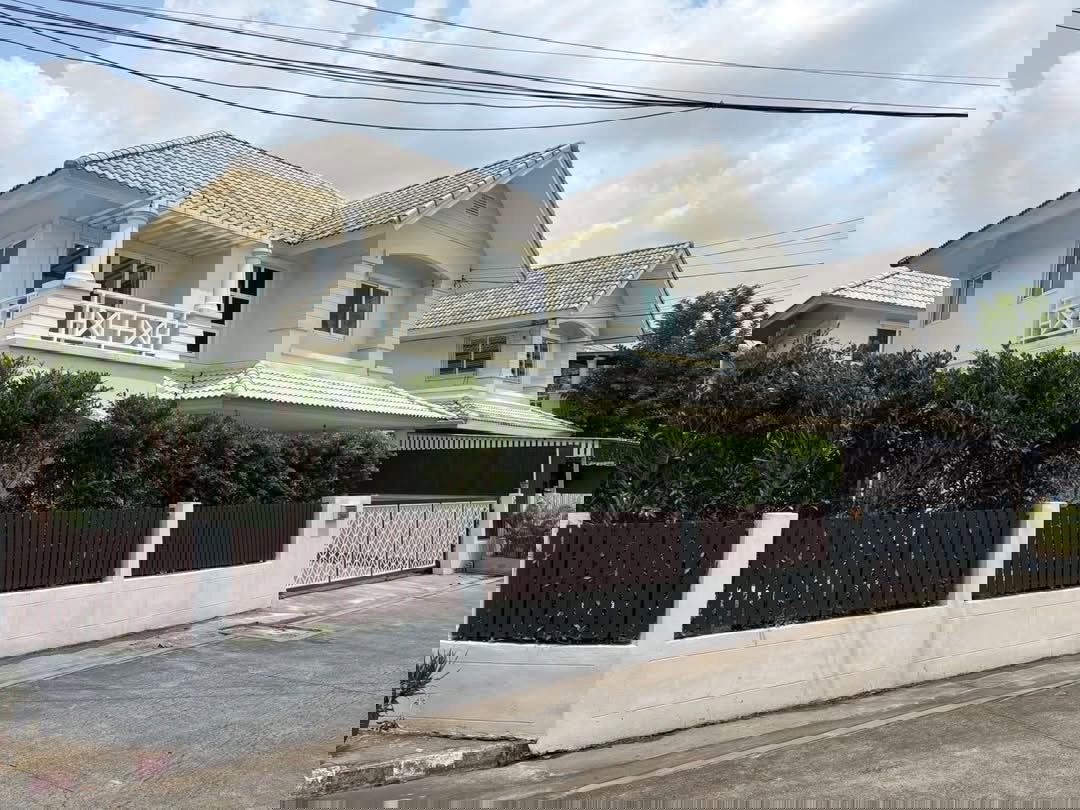 รูป code : H98 ว่างแล้ว!! บ้านเดี่ยวให้เช่า บ้านสวนราชา รามอินทรา | พร้อมเฟอร์นิเจอร์หิ้วกระเป๋าเข้าอยู่ได้เลย ใกล้รถไฟฟ้าสายสีชมพู พร้อมเข้าอยู่ - รูปที่ 4/14