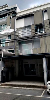 ทาวน์โฮมให้เช่า : 📌 ให้เช่าทาวน์เฮาส์ 3 ชั้น สเปซ ลาดพร้าว-เหม่งจ๋าย 3 ห้องนอน 4 ห้องน้ำ